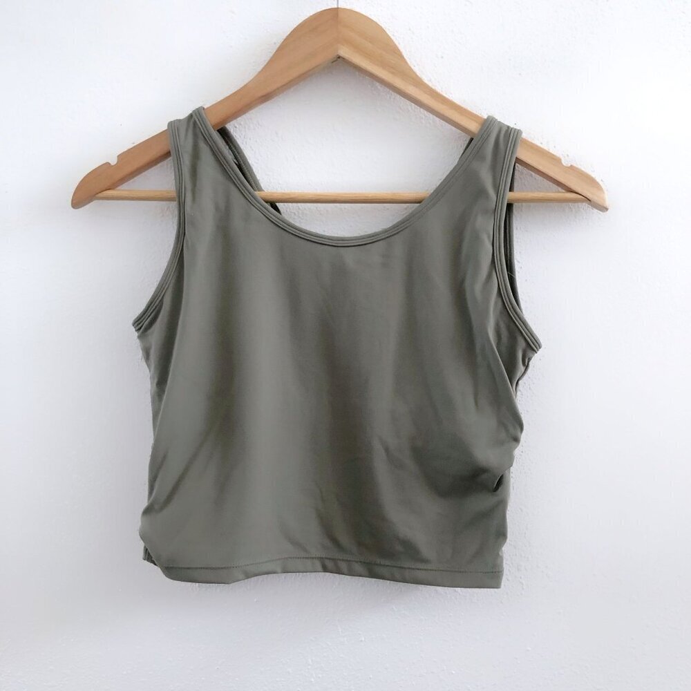MUSESONLY 5NE Sleeveless Cropped‎ Top Medium Size